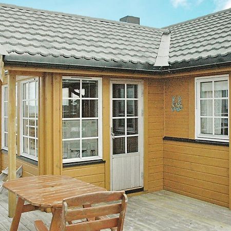 Three-Bedroom Holiday Home In Dyrvik Tuvnes Exterior foto